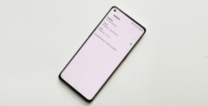 OPPO Find X2 120Hz屏幕真机照曝光