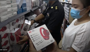 吉隆坡贸消部突袭四货仓