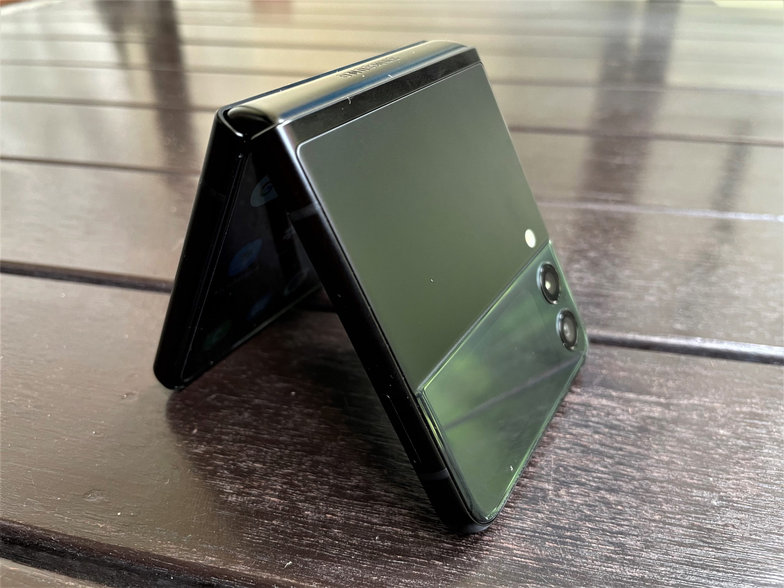 Samsung Galaxy Z Flip 3 开箱与第一印象 33