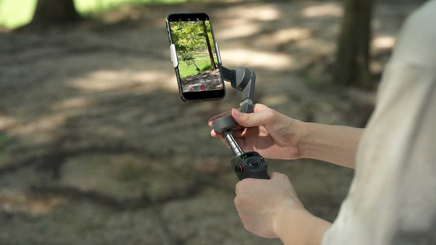DJI发布新一代手机云台Osmo Mobile 6 6