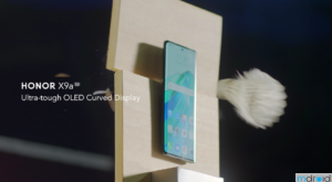 【影片】世锦赛男双冠军谢定峰苏伟译杀球速度惊人，HONOR X9a 5G能否接住这一击？