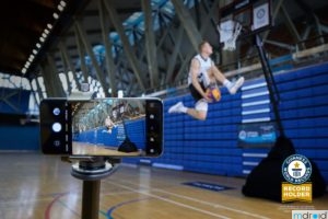 HONOR Magic5 Pro摄下吉尼斯世界纪录的高能瞬间