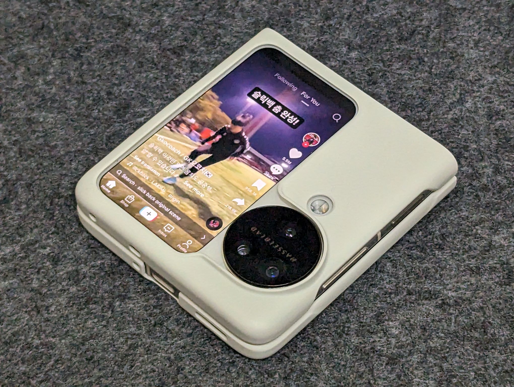 OPPO Find N3 Flip 评测：目前拍照最好的小折叠屏手机！ 52