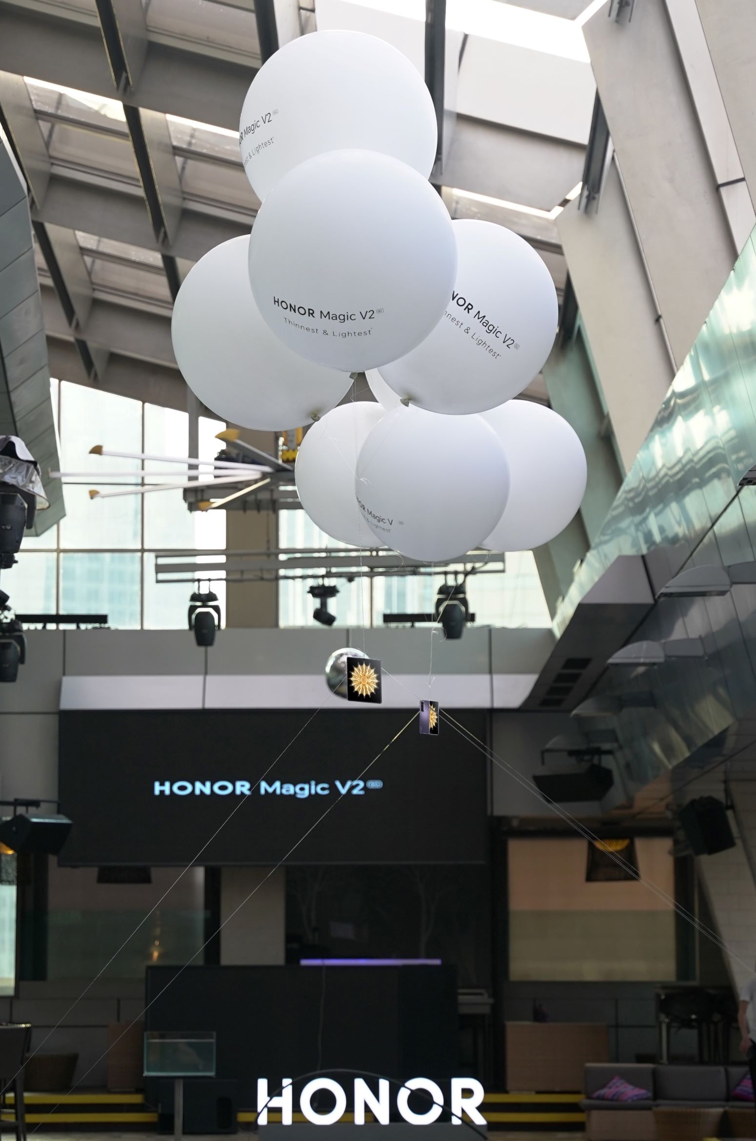HONOR Magic V2正式官宣即将登陆大马市场 7