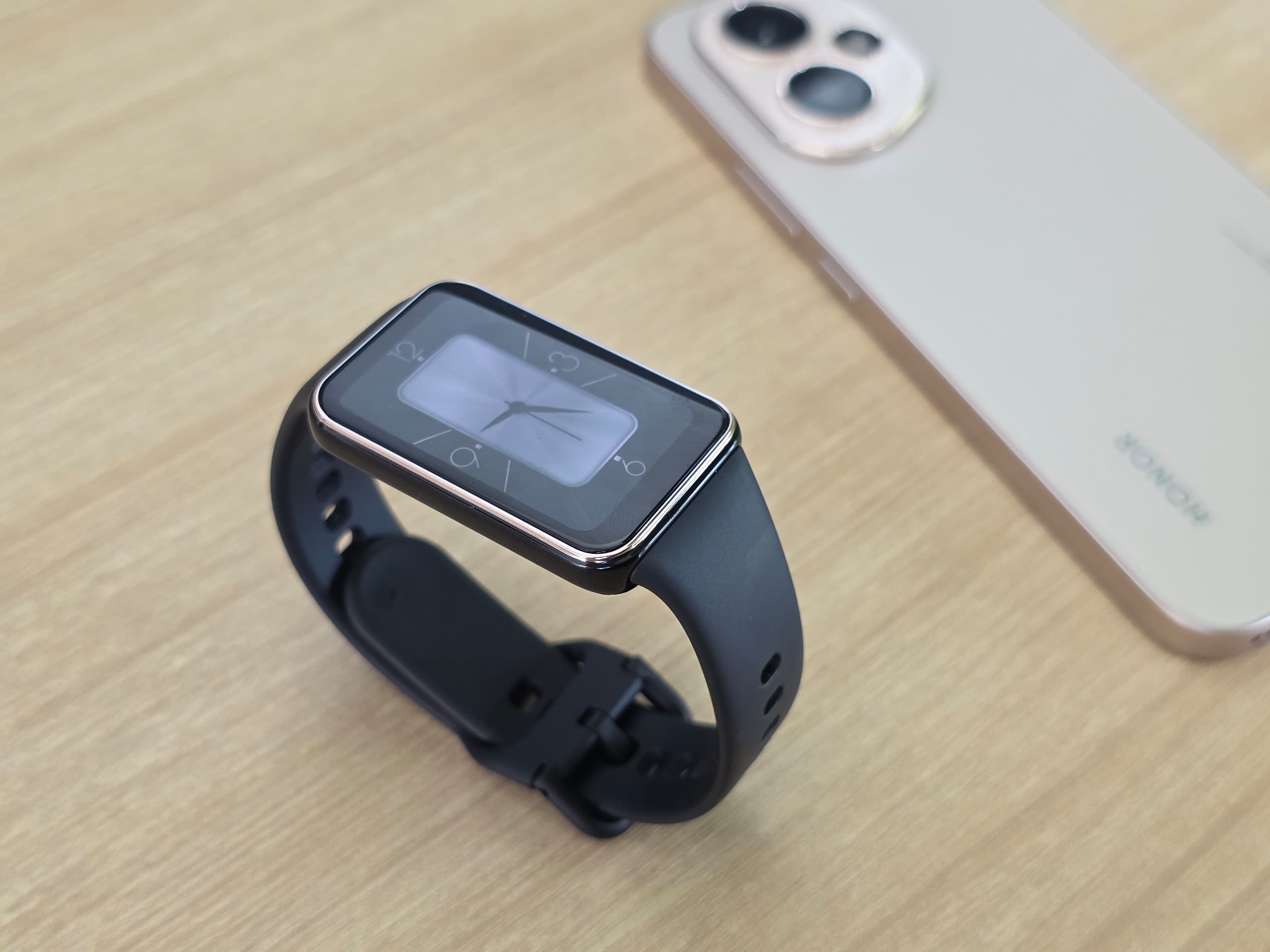 HONOR Band 10 评测：功能、设计与体验的全方位升级 1