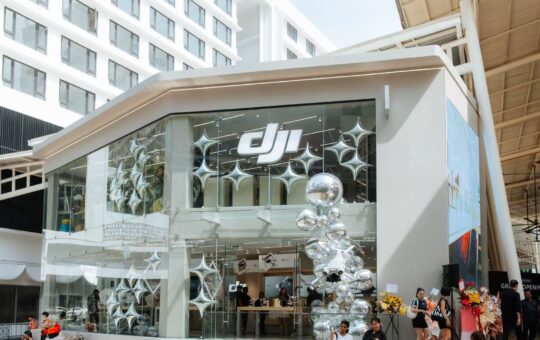 DJI Malaysia在Low Yat Park开设首家双层体验店