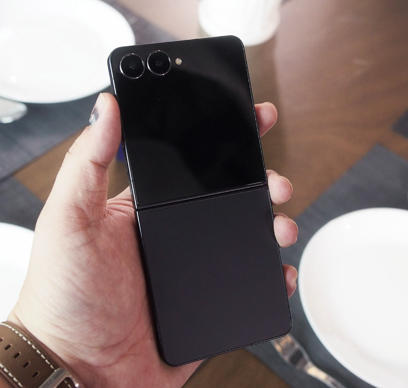 三星Galaxy Z Flip7系列发布：售价RM4999起！ 4
