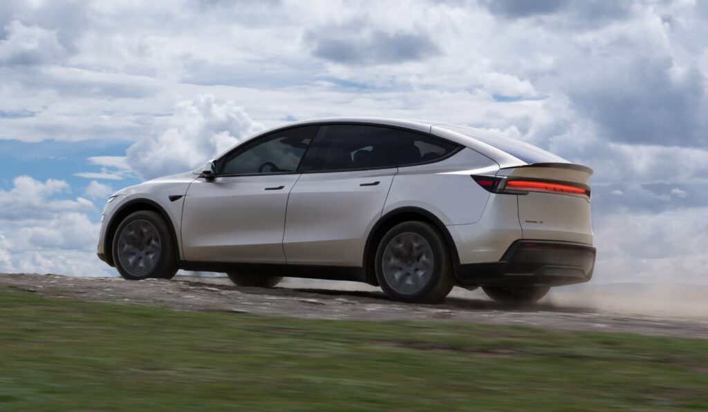 特斯拉在中国推出 Model Y L，售价约 RM199,500 起 1