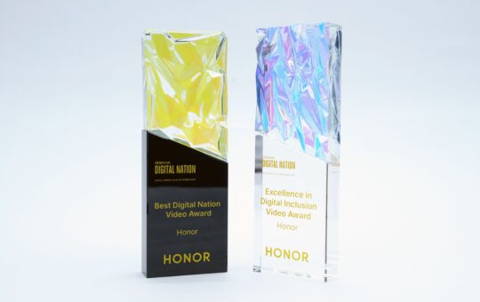 HONOR荣获GSMA数字国度大奖两项殊荣