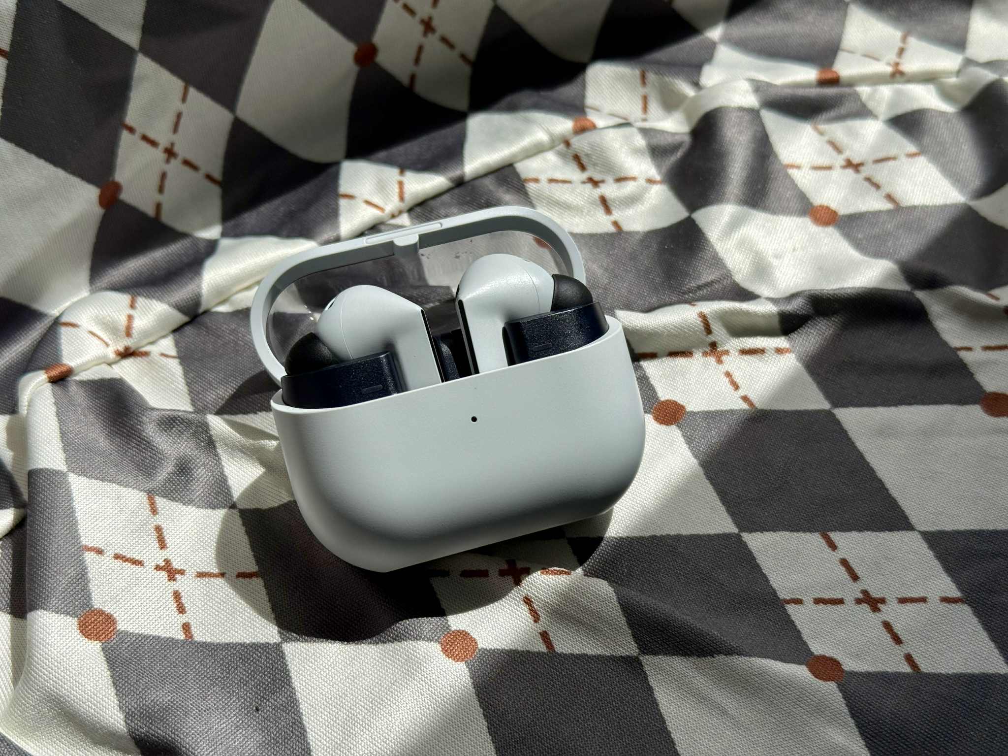 Samsung Galaxy Buds 3 FE vs Galaxy Buds 3 Pro：该怎么选？ 11