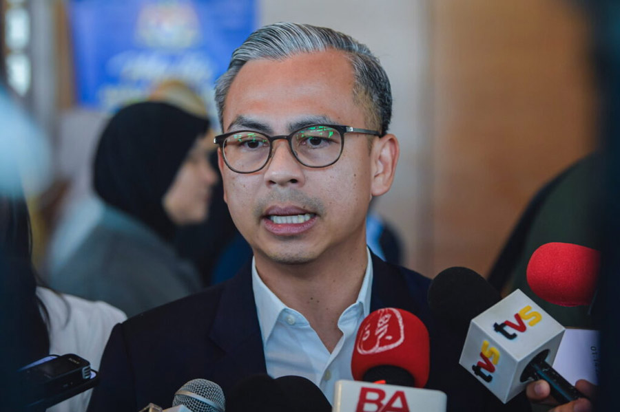 通讯部长：社交平台将强制年龄认证！