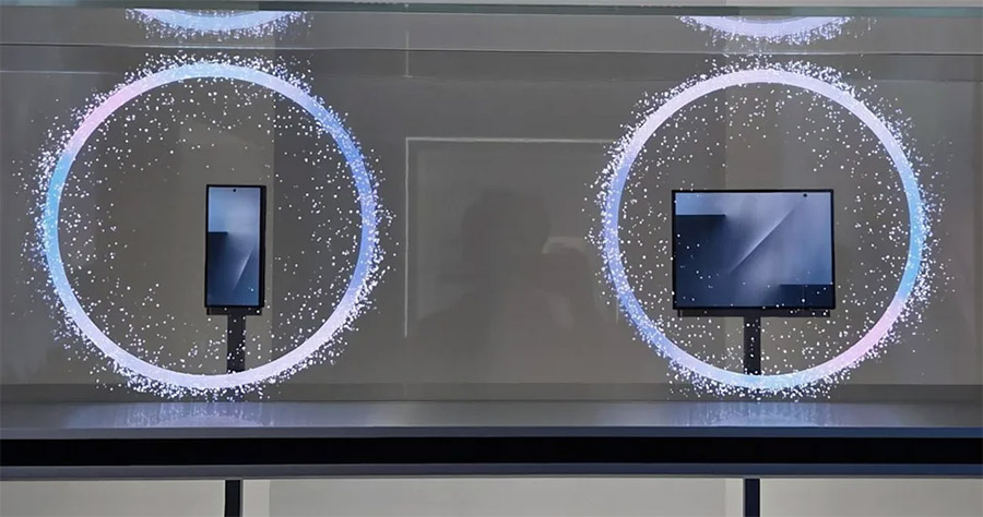 三星三折叠手机正式亮相APEC