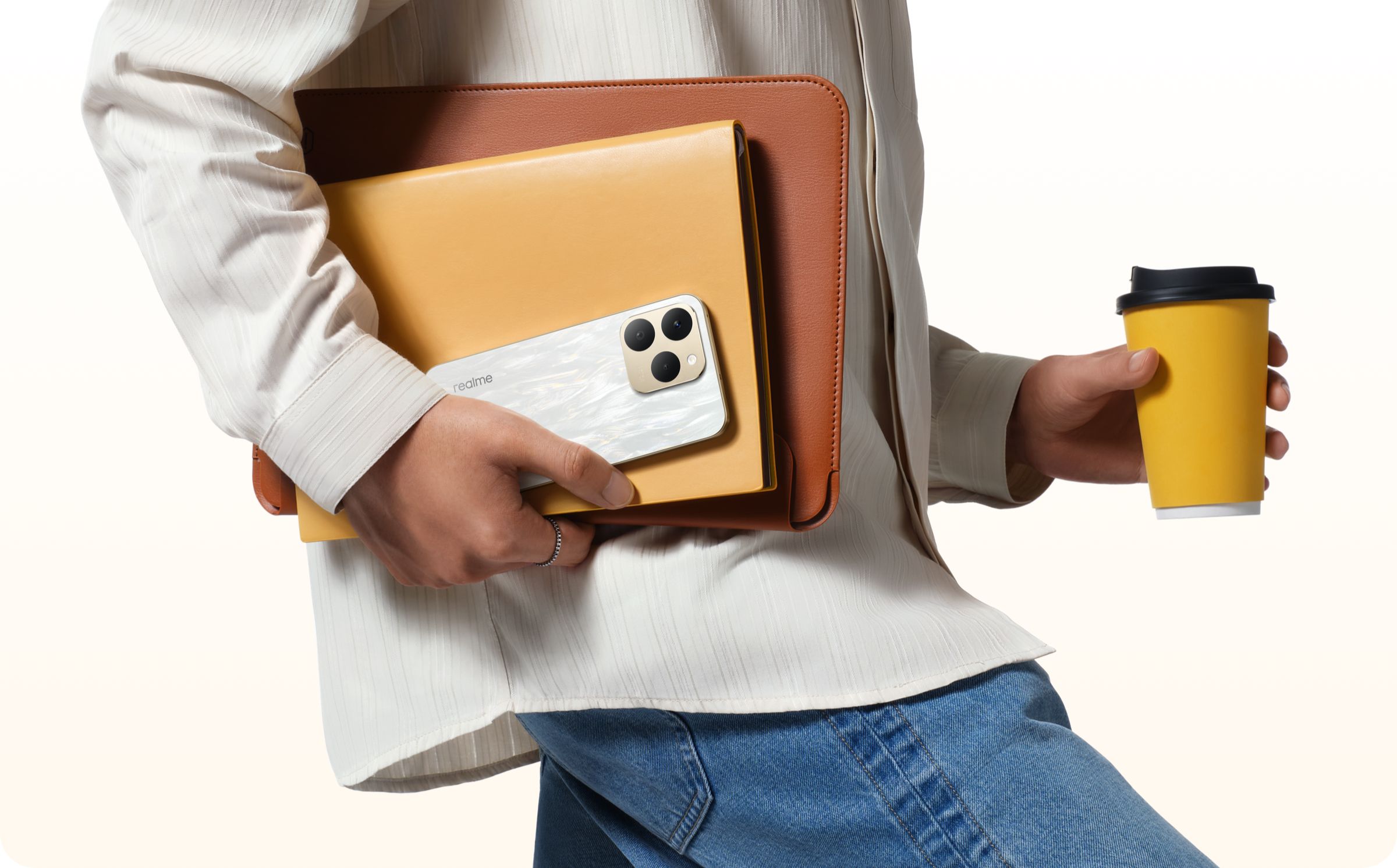 realme 15T 5G 在马来西亚正式发布：搭载 7000mAh 电池与 120Hz AMOLED 屏幕，售价 RM1,199 起 1