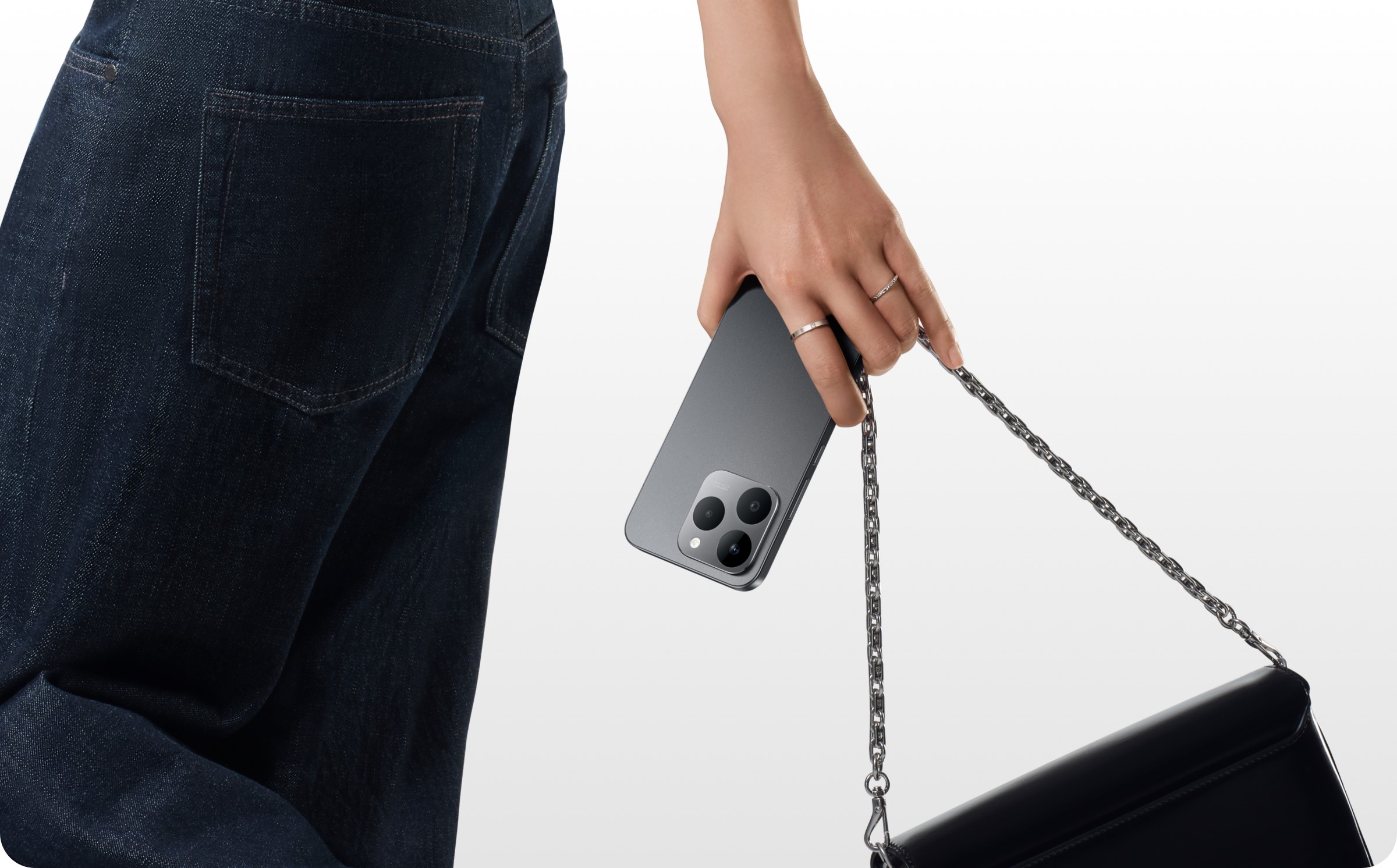 realme 15T 5G 在马来西亚正式发布：搭载 7000mAh 电池与 120Hz AMOLED 屏幕，售价 RM1,199 起 2