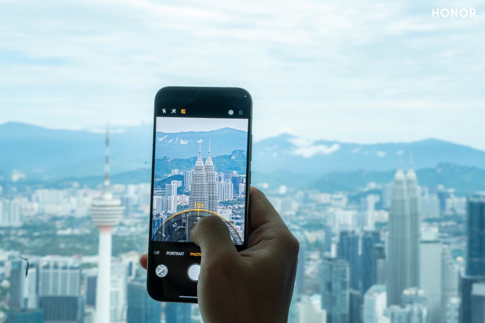 HONOR Magic8 Pro 荣膺“2026大马旅游年”官方指定影像设备 HONOR Magic8 Pro 荣膺“2026大马旅游年”官方指定影像设备 2