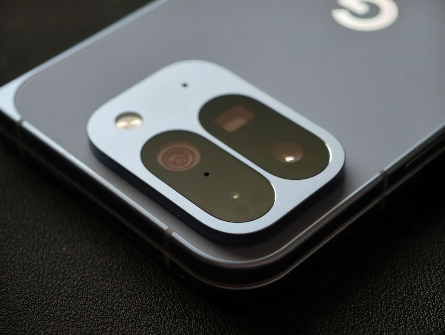 Google Pixel 10 Pro Fold 体验评测:RM7,999 的 AI 折叠旗舰值得买吗? Google Pixel 10 Pro Fold 体验评测:RM7,999 的 AI 折叠旗舰值得买吗? 4