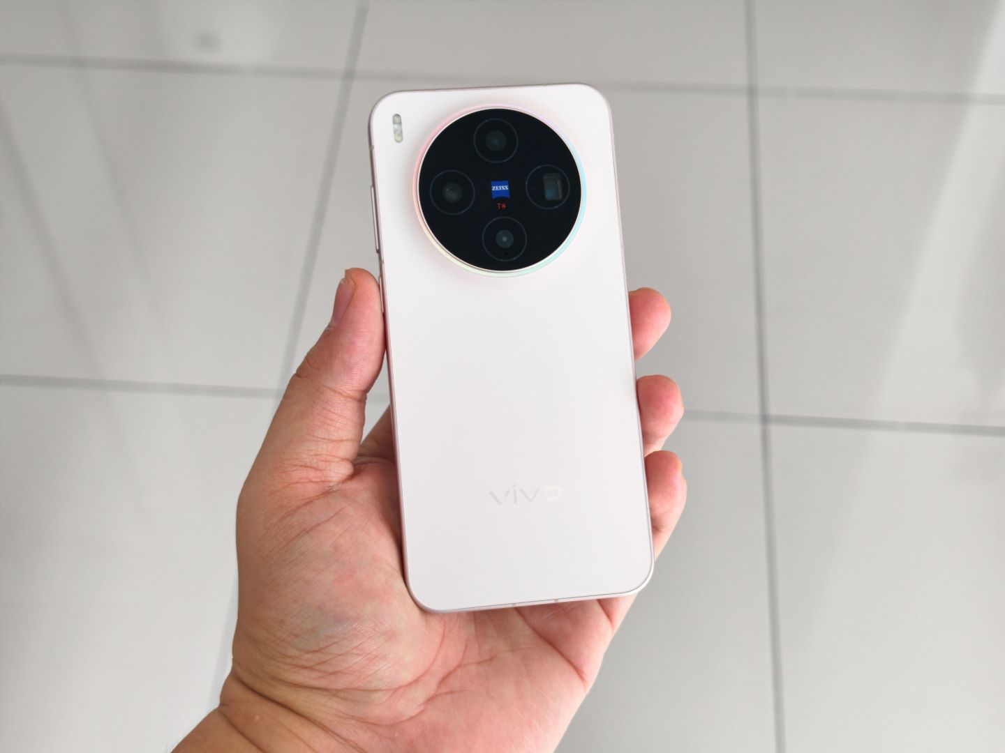 vivo X300 评测:既Mini又Pro vivo X300 评测:既Mini又Pro 6