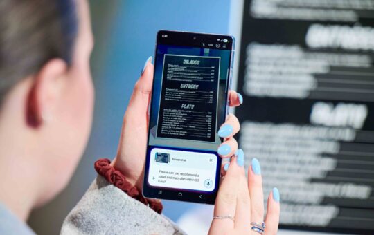 Agentic AI 是什么？下一代智能手机 AI，正在改变马来西亚人的日常生活