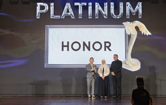 HONOR 马来西亚荣获 2025 Putra Brand Awards 通讯设备类白金奖 26