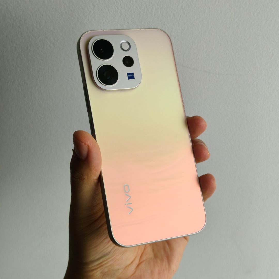 vivo V70 评测：由内而外的质变之作