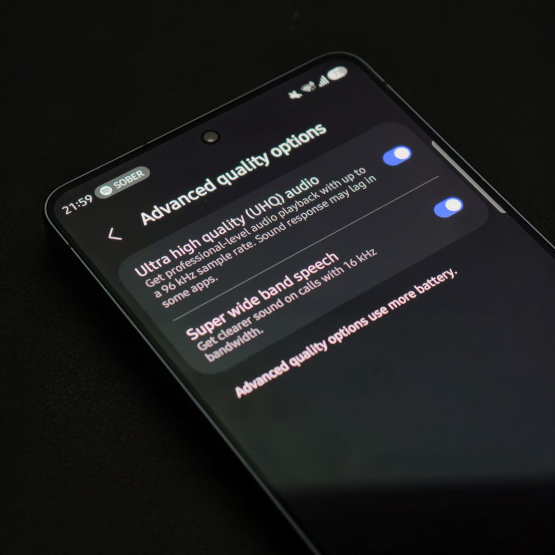 Samsung Galaxy Buds4 Pro评测:金属质感设计 + Galaxy AI 加持,音质与智慧体验全面升级 Samsung Galaxy Buds4 Pro评测:金属质感设计 + Galaxy AI 加持,音质与智慧体验全面升级 2