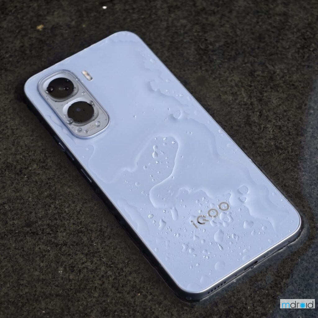 iQOO Z11 5G 评测：在轻薄机身中实现 9020mAh？ 5