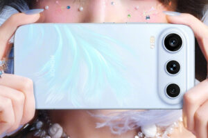 HONOR 600