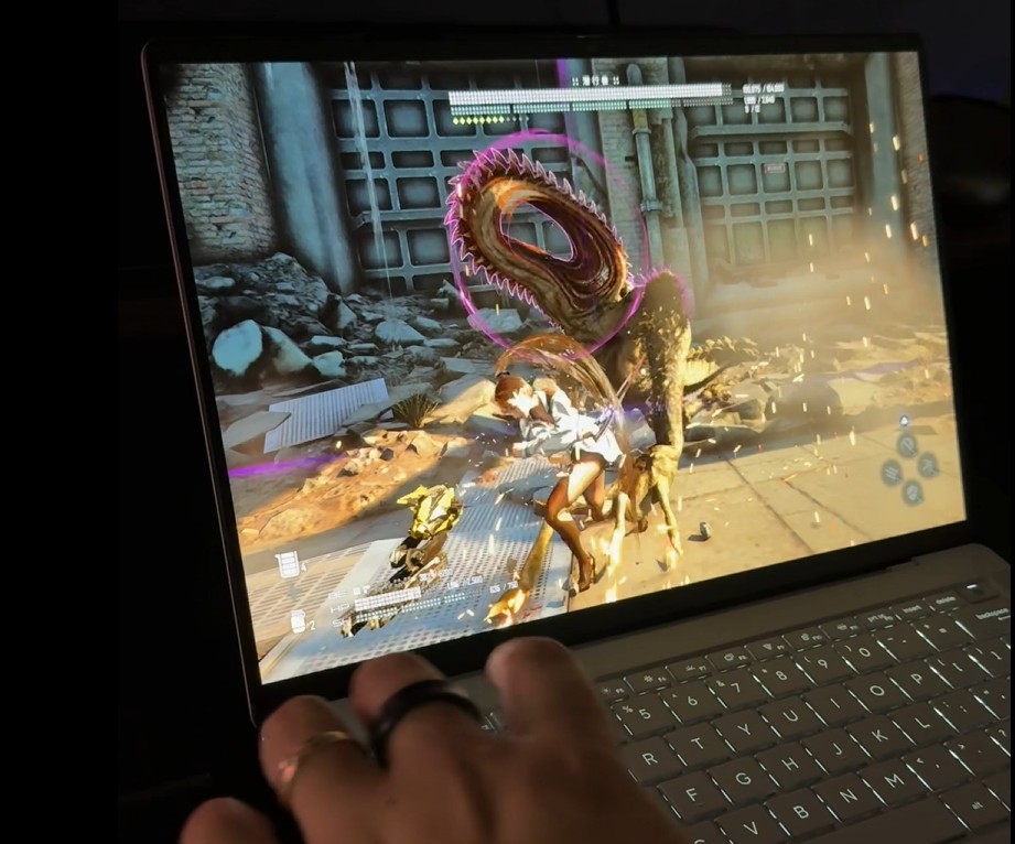 ASUS ExpertBook Ultra 评测:不足 1kg 机身又能玩 3A 游戏的旗舰商务本? ASUS ExpertBook Ultra 评测:不足 1kg 机身又能玩 3A 游戏的旗舰商务本? 4