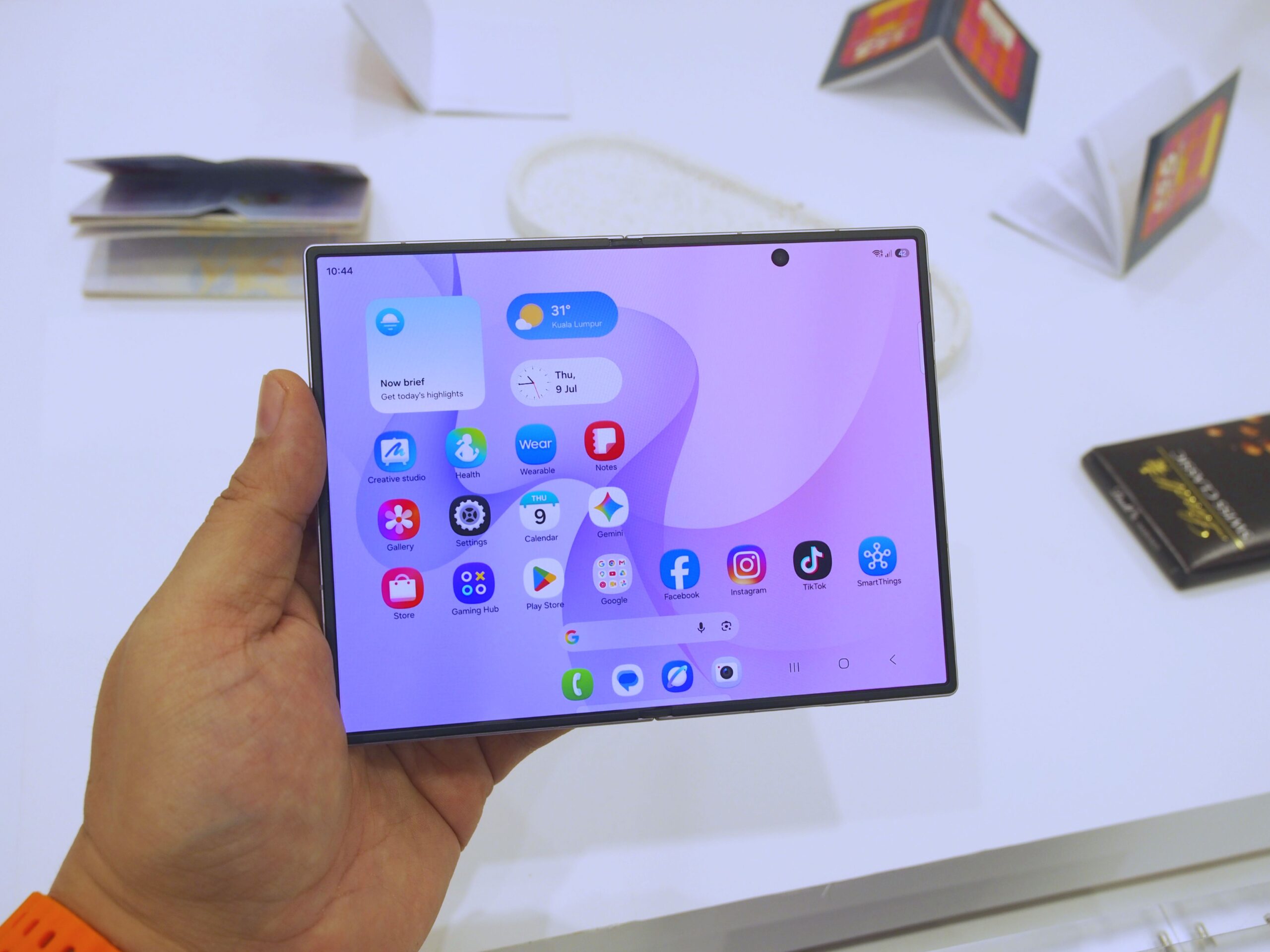 三星 Galaxy Z Fold 8 上手初体验 4