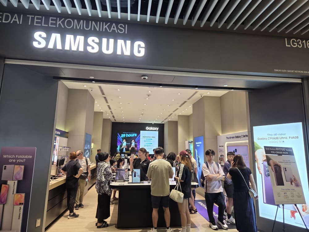 三星 Galaxy Z Fold8 发布仅 24 小时预售火爆！
