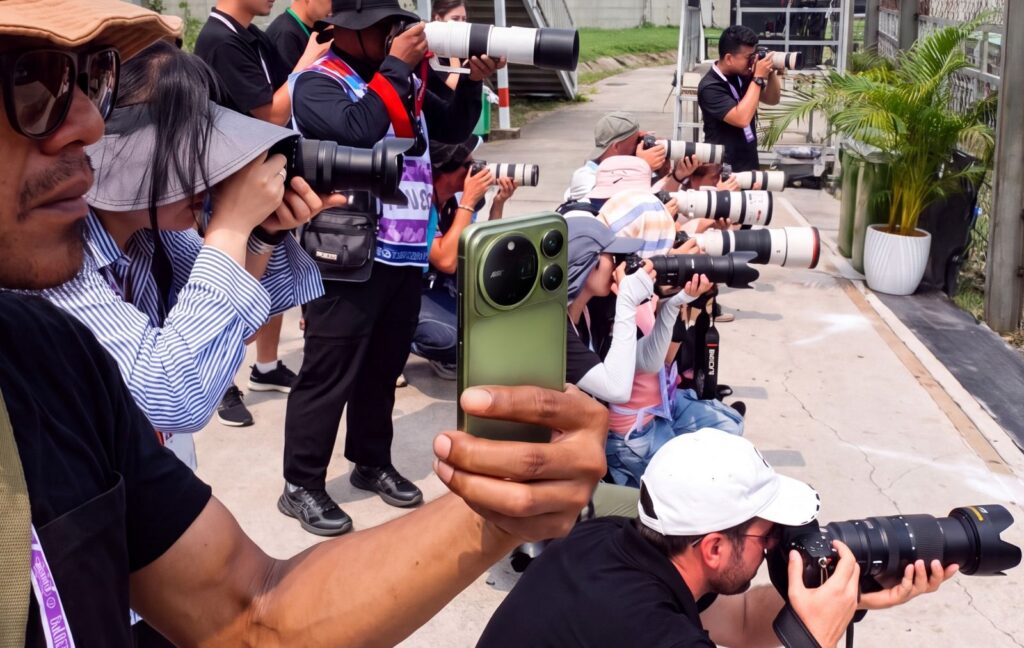 HONOR Magic9 Pro Unexpected Appearance at Sepang